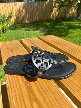 Tory Burch Black Leather Cutout Logo Thong Sandals